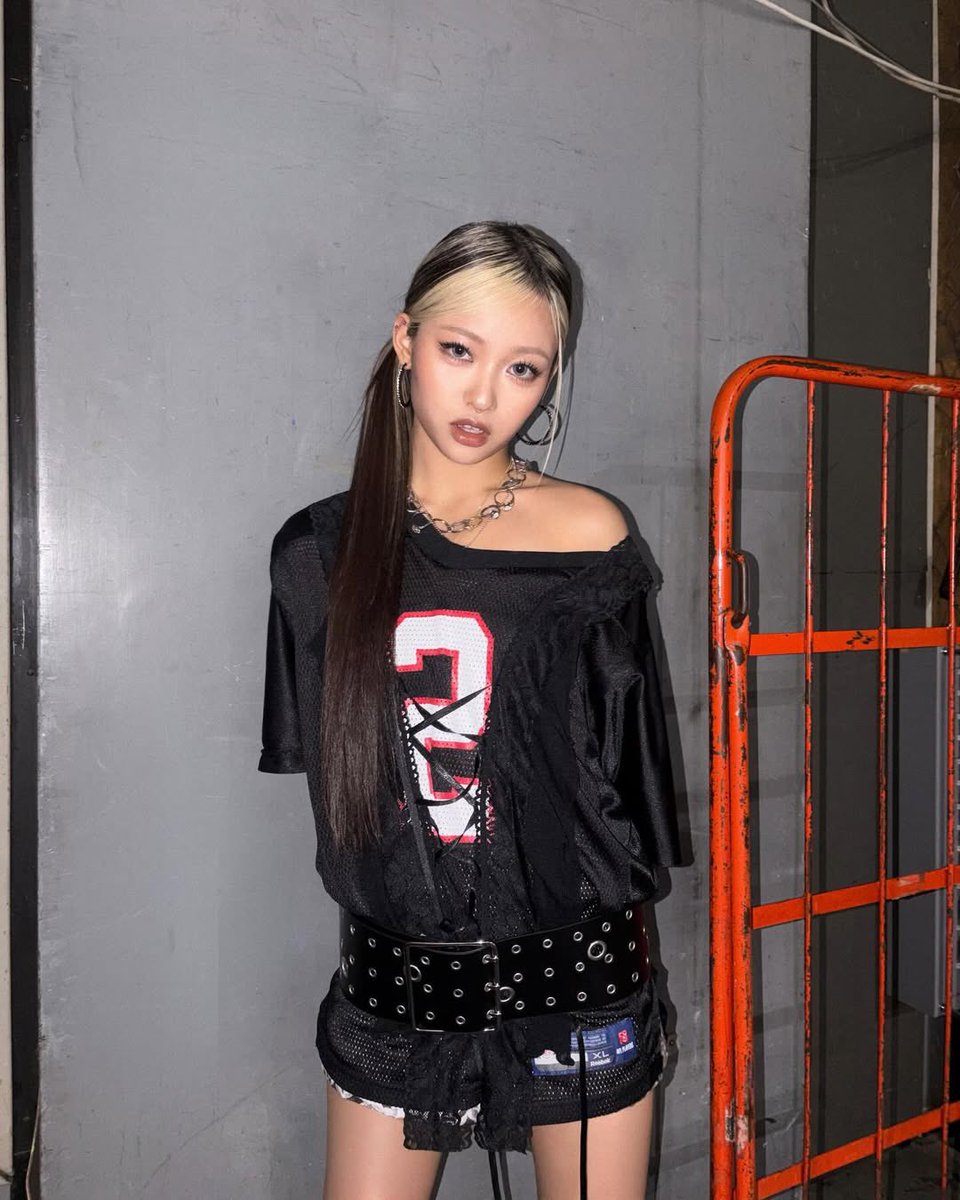 260427 hana instagram post #YURI #ユリ #MOMOKA #モモカ #KOHARU