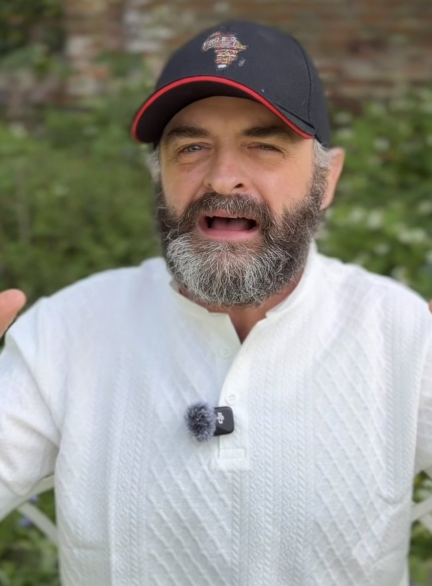Dr. Sisimizi tweet media