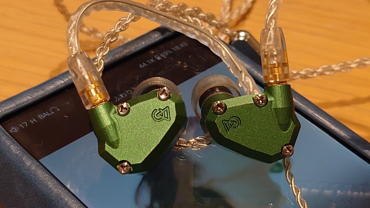 今日はCampfire audio Andromeda 2017とLitz wire 4.4です。やっぱ緑