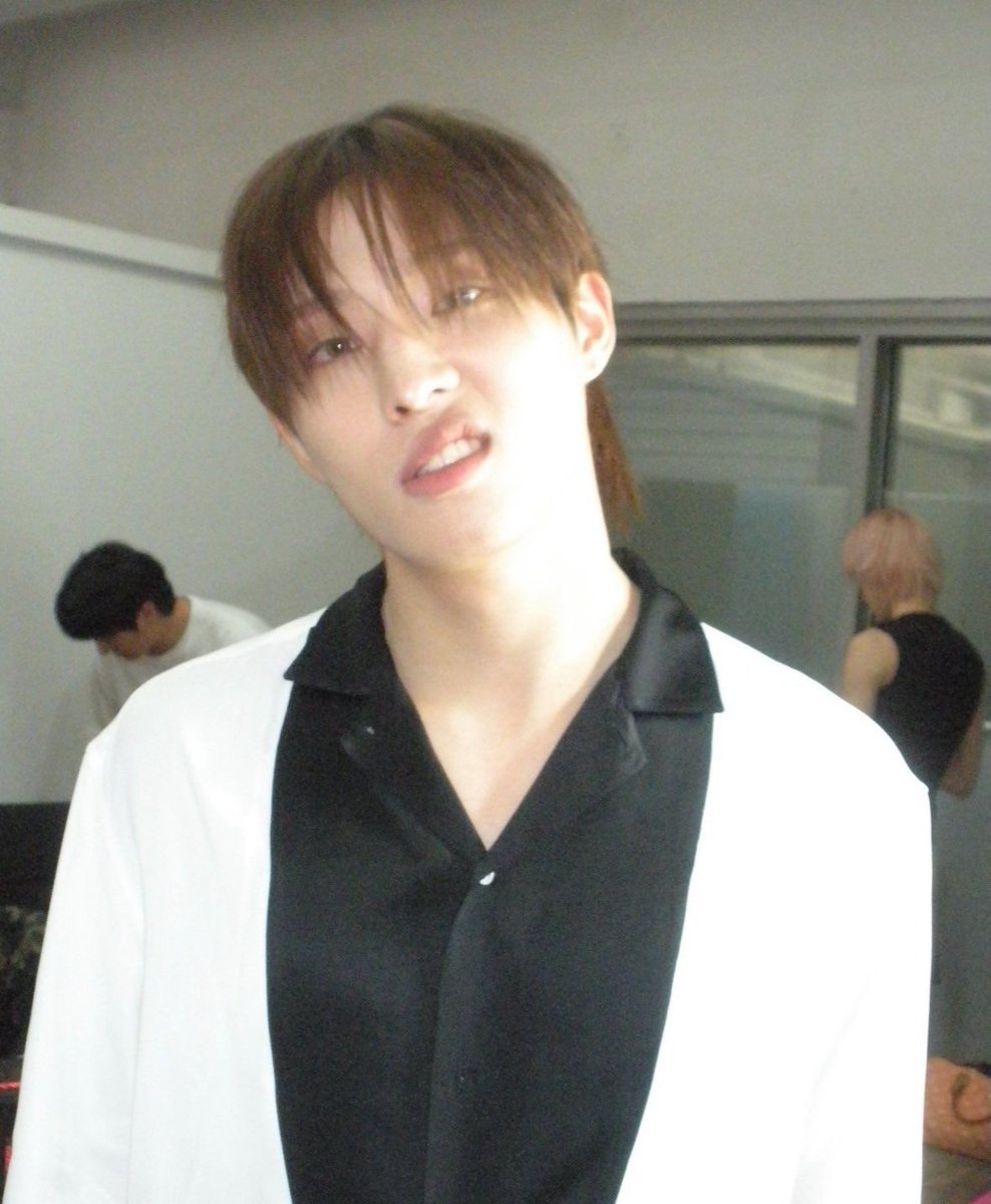 Looking at brown hair Keeho pics like Im flipping through a photo album of my dead wife