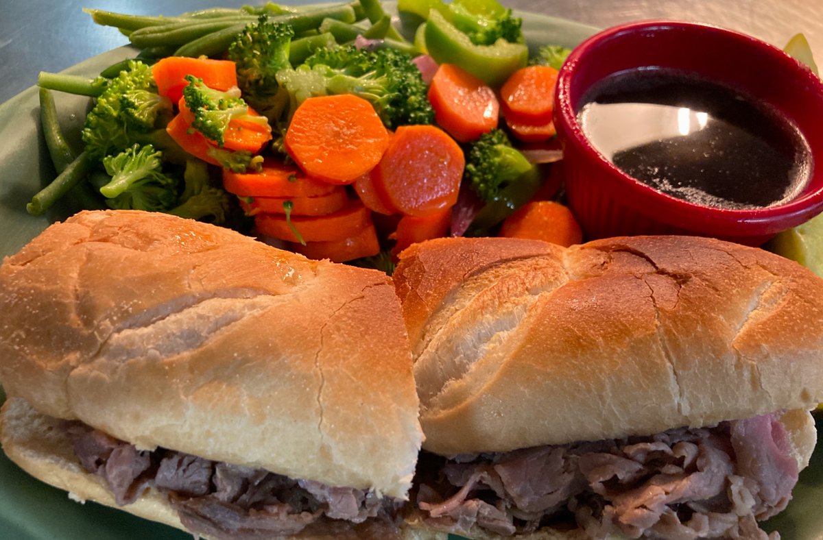 TC's Referee Sports Bar & Grill tweet media