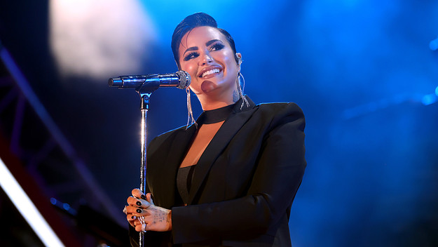 Demi Lovato Shares How Disney Channel Memories Brought Her Back To Selena Gomez And Joe Jonas
papersplanes.com/detail/4654/De…