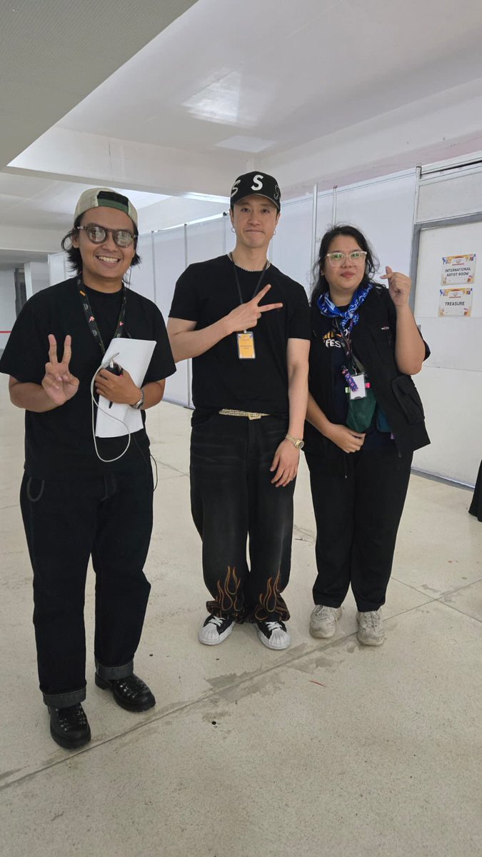 Prometheus tweet media