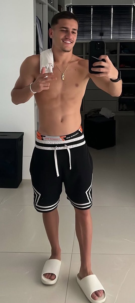 MACHOS SUPREMOS tweet media