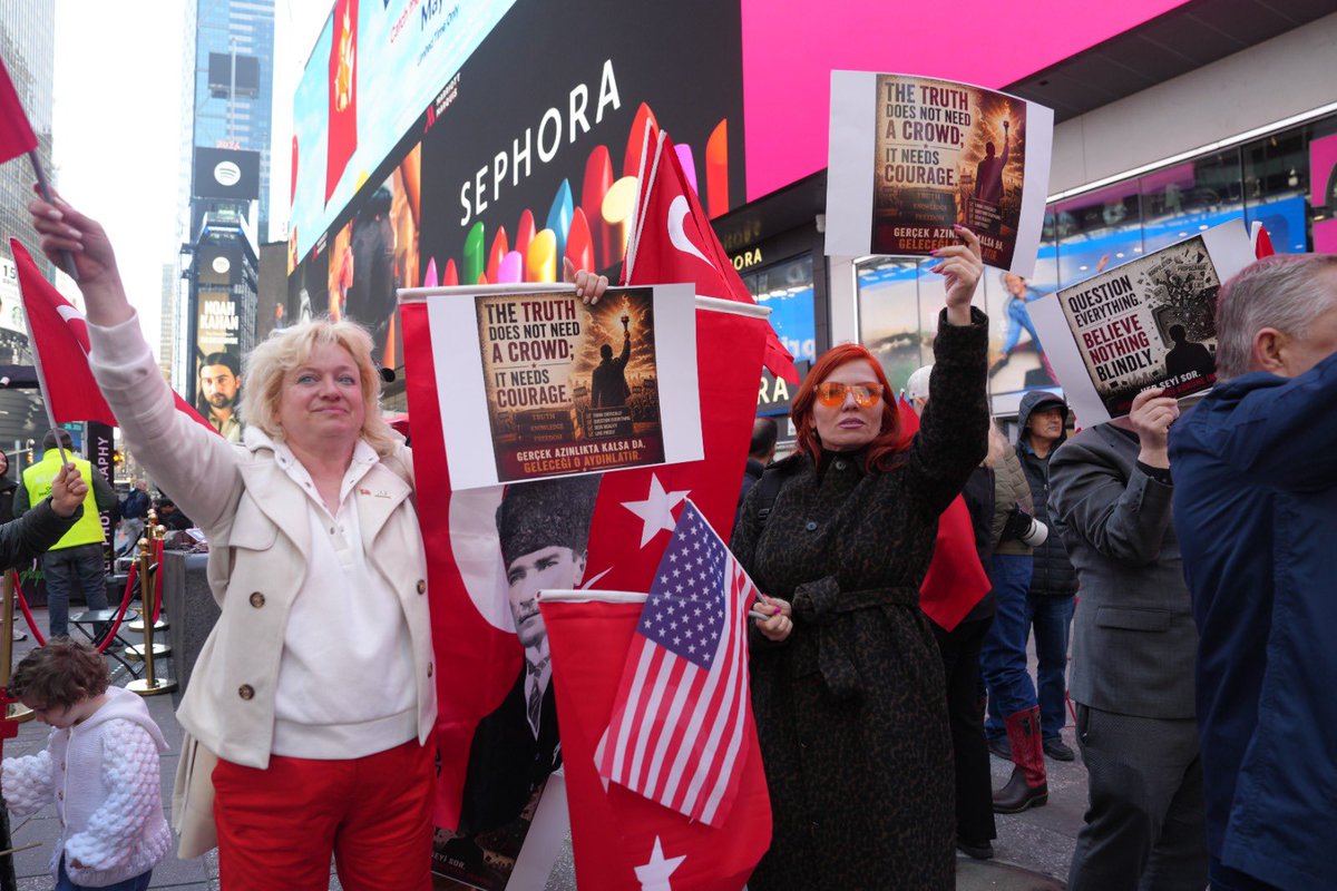 ourtasc's tweet photo. Against the so-called Armenian genocide claims, we stood united in Times Square. We respectfully commemorate the defenseless and innocent Turks who were brutally massacred by Armenians during the events of 1915. https://t.co/MhyRnbg7Ym