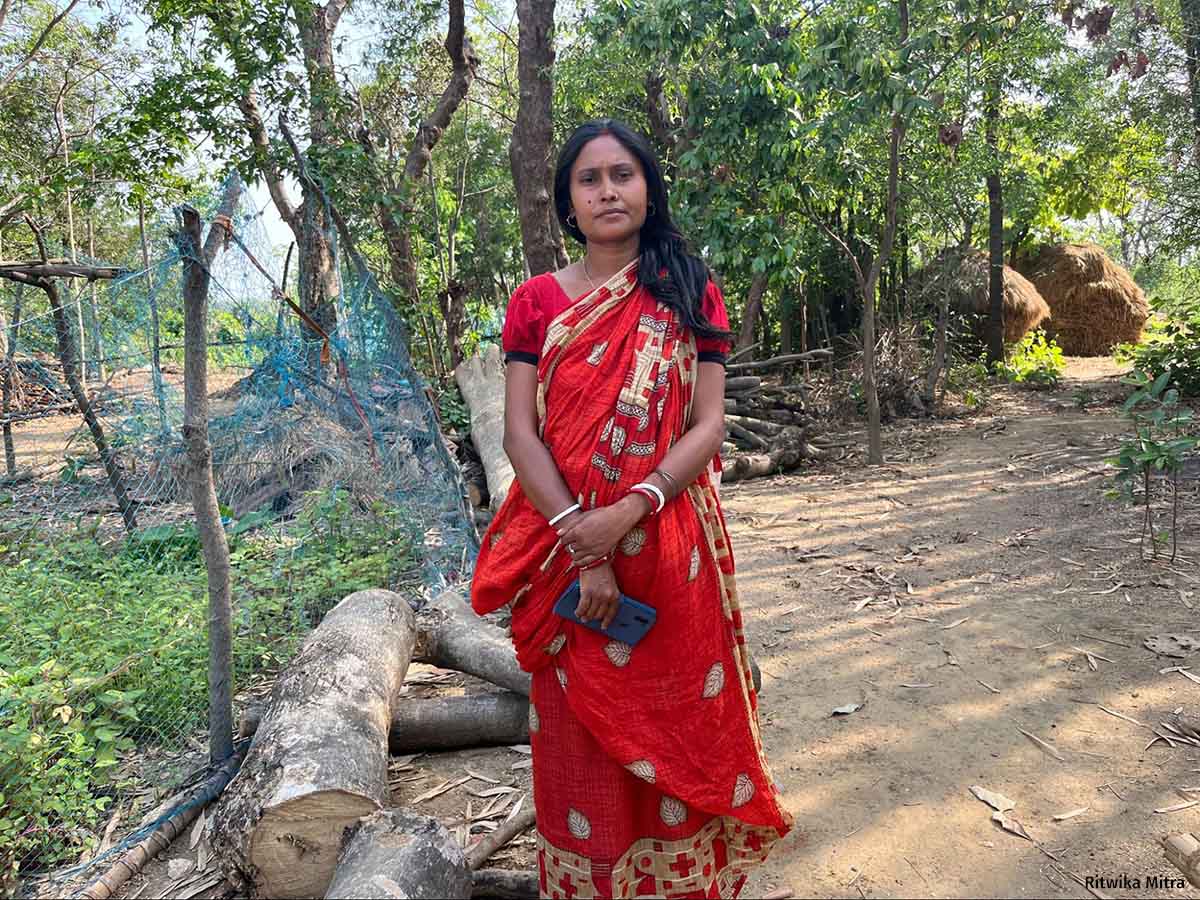 IndiaSpend's tweet image. For 33-year-old Kanika Mahato, most days are lonely without her husband in her village Bhutam in Purulia district. She dreads the possibility of a health emergency for her children. @MRitwika reports on the social and economic costs of #migration indiaspend.com/agriculture/ho…