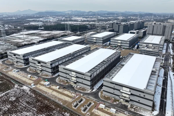 Polymarket tweet media