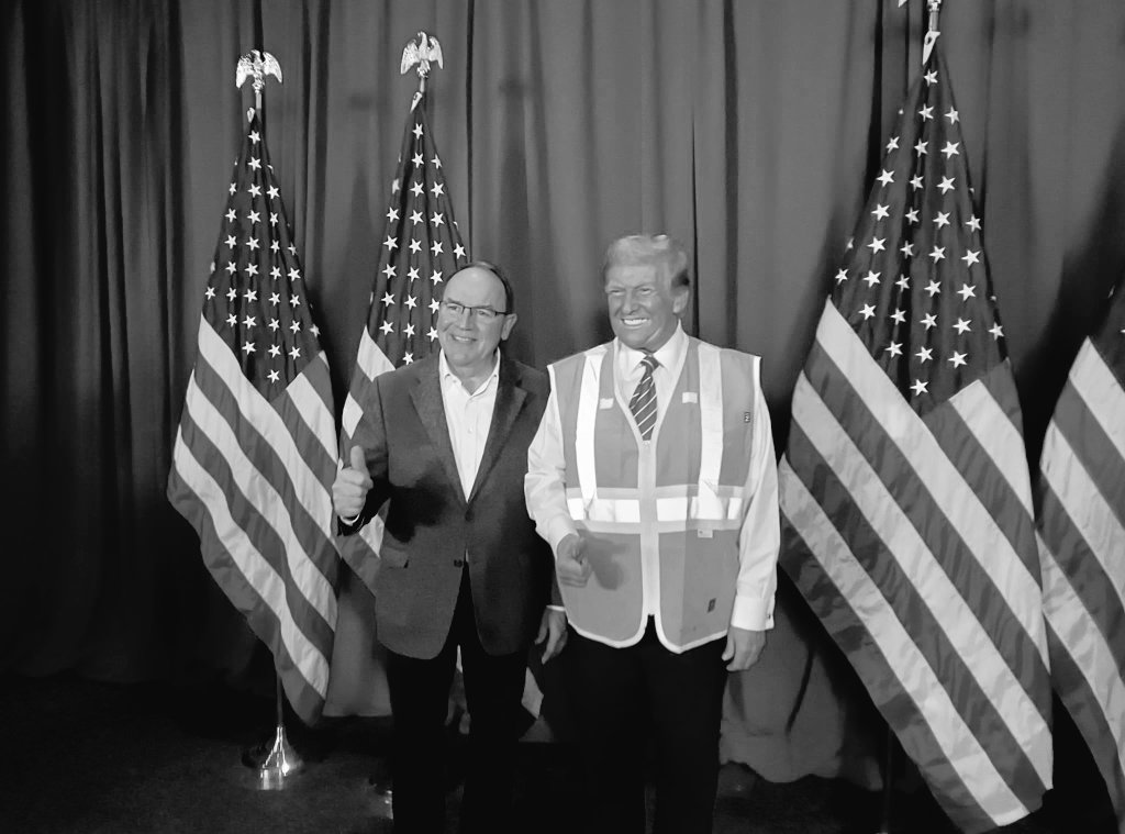 AverageCitize12's tweet image. Guilt by association? OK, #Wisconsin, what about @TomTiffanyWI?

By your logic, he's complicit with a pedophile, rapist &amp;amp; convicted fraudster. No?