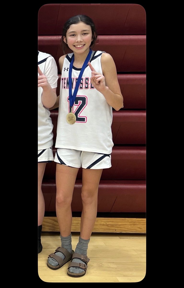 ETAWilliams's tweet photo. 1 of my favorite parts of this journey is watching these girls grow into amazing young women &amp; this girl is a special one! From 7th grade to now, she’s always been someone who is kind, funny, loyal, and a true friend to everyone around! Happy Birthday @ashlyn_finch_ 🥳🤍 https://t.co/gQWyse3tgE