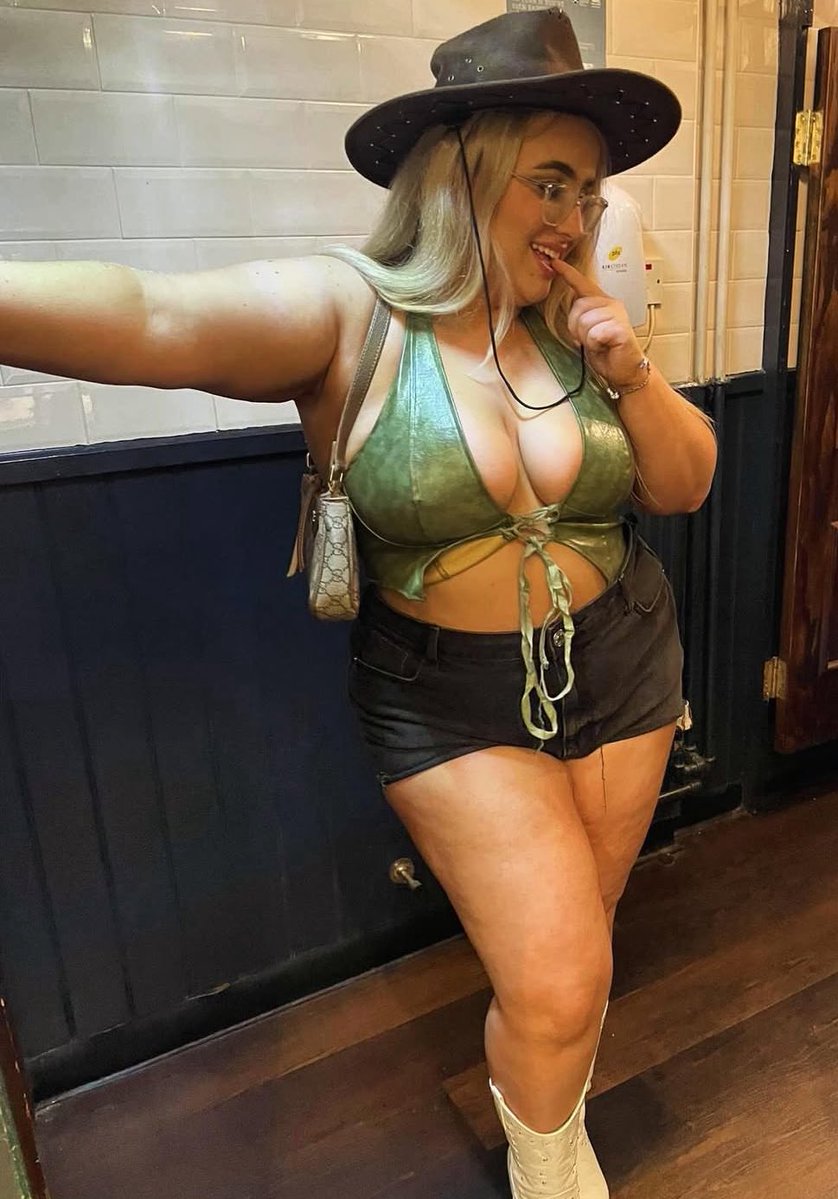 ChavBBWAmateur tweet media