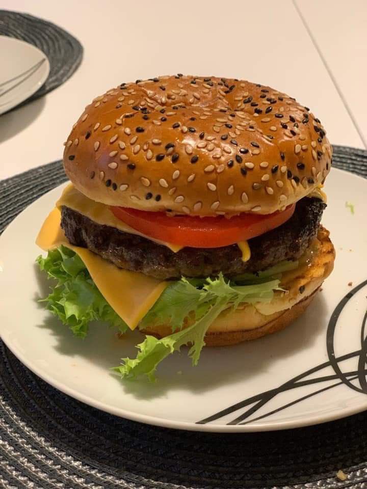 F R O N T M A N tweet media