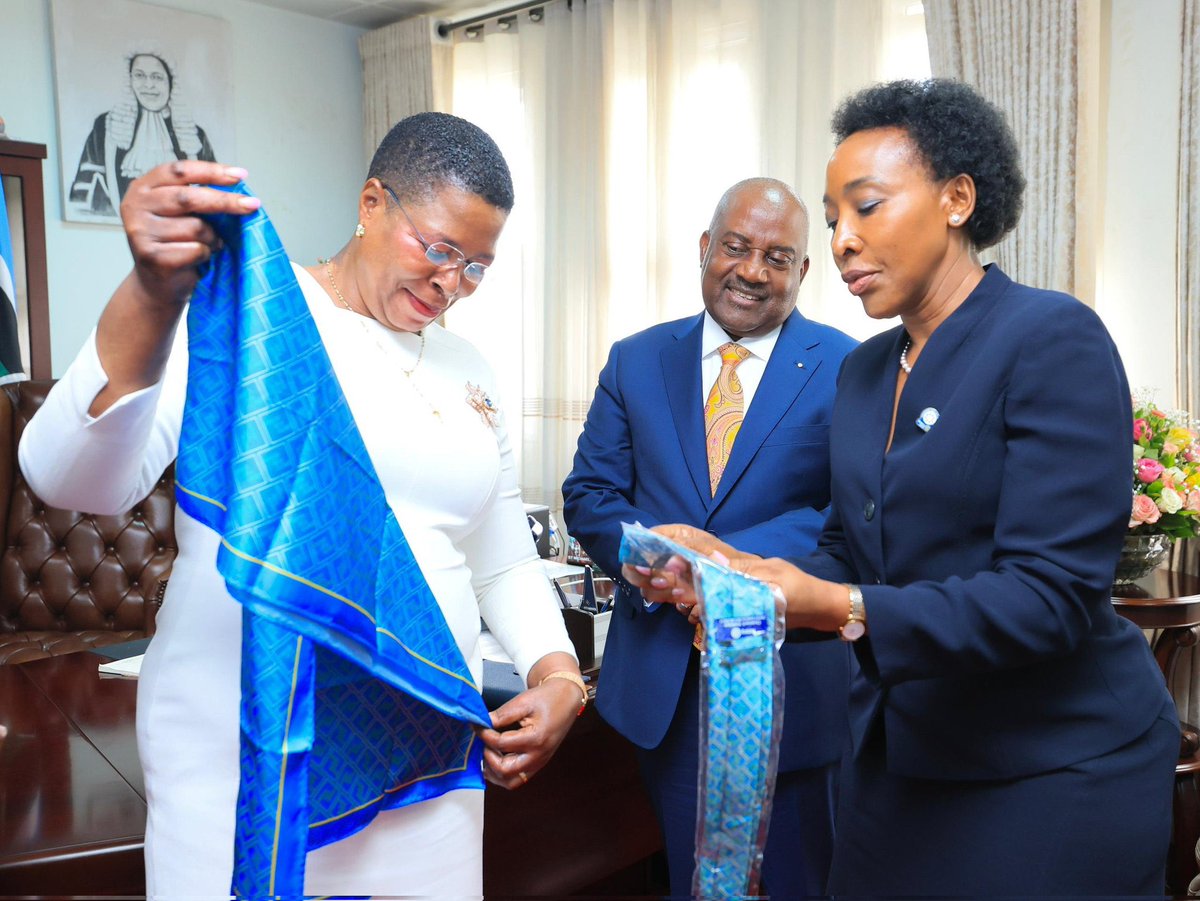 Hon.Kankunda Amos tweet media