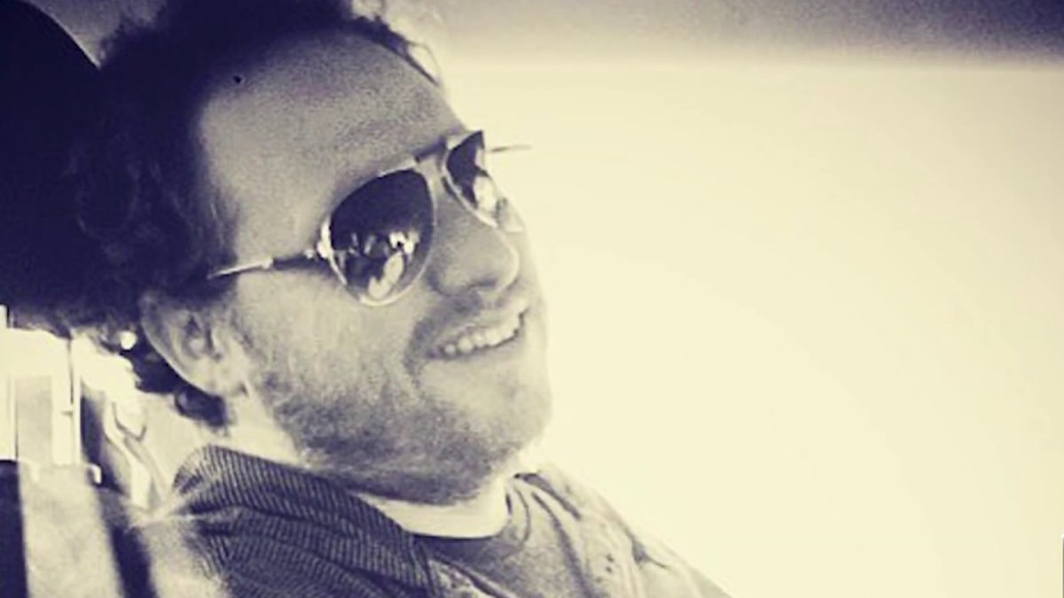 Jessica_L_Hunt's tweet image. Holiday album benefits bone marrow donation after bandmate's death dlvr.it/TSFXMg #post @nbcwashington