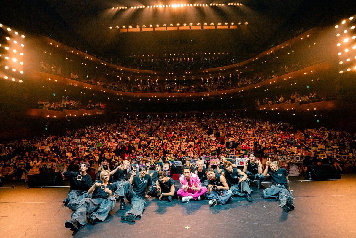 LIL LEAGUE tweet media