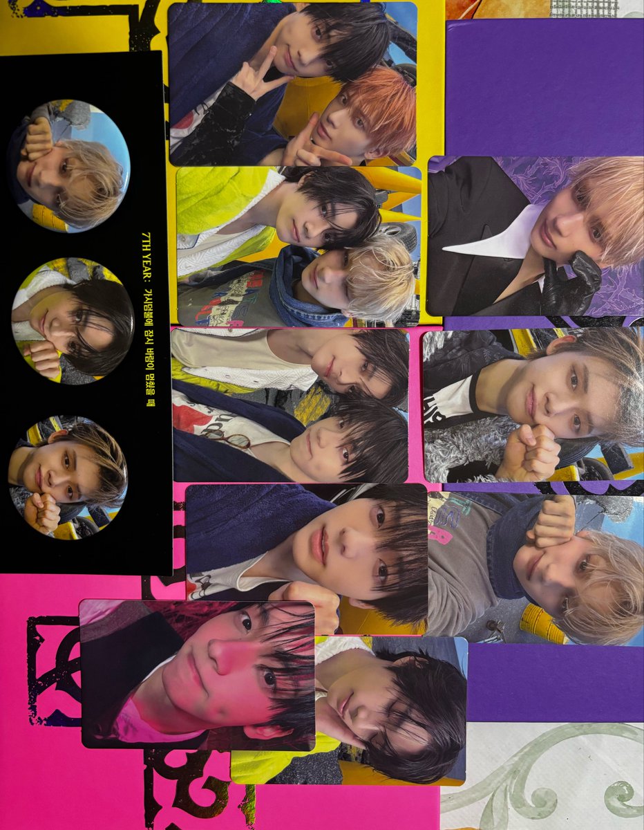 bwrrybin's tweet photo. hello just got my albums and wanted to share my luckiest pulls ever wtf https://t.co/c8aLdzeGGH