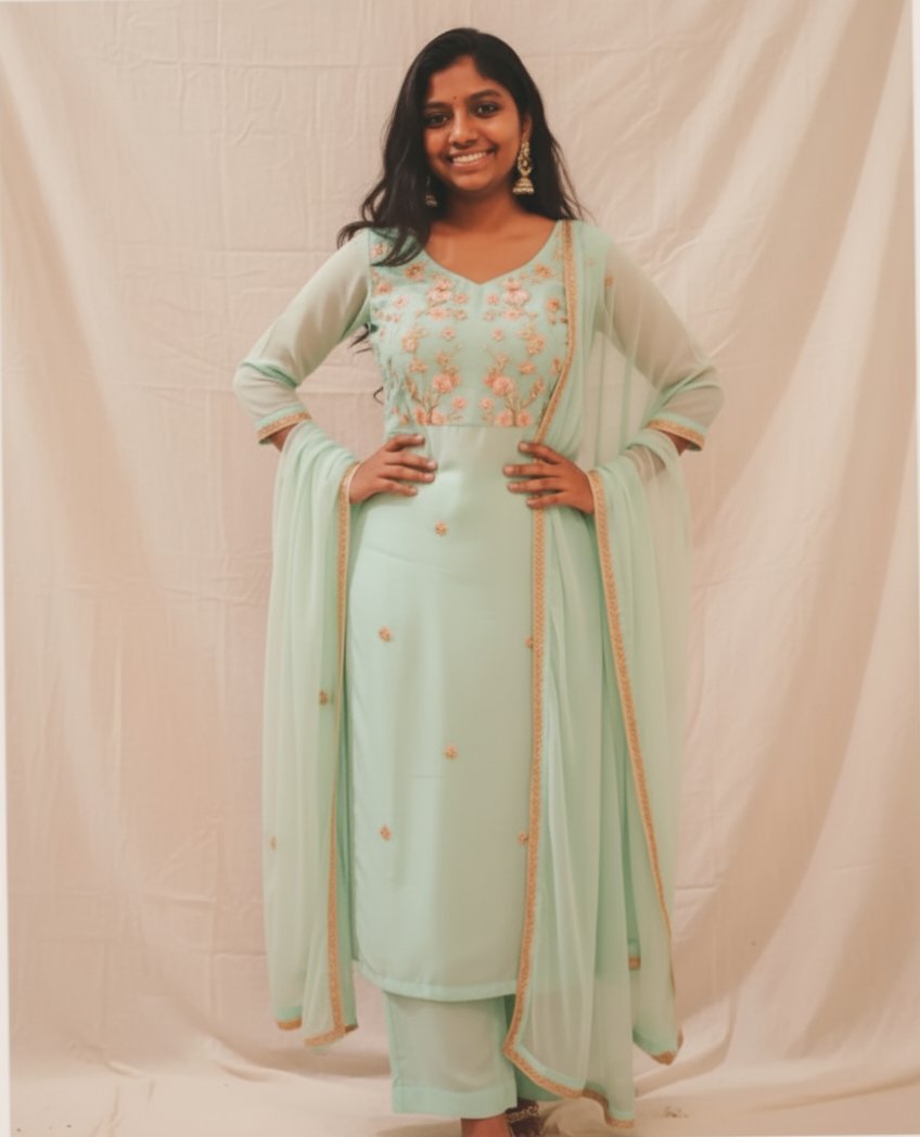 Manaas_123's tweet photo. Mint green lo full classy vibes ππ§‘β¨
ππ₯
#TelanganaStyle #DesiVibes #EthnicLook #ManaStyle #simply https://t.co/EV27f7VqWn