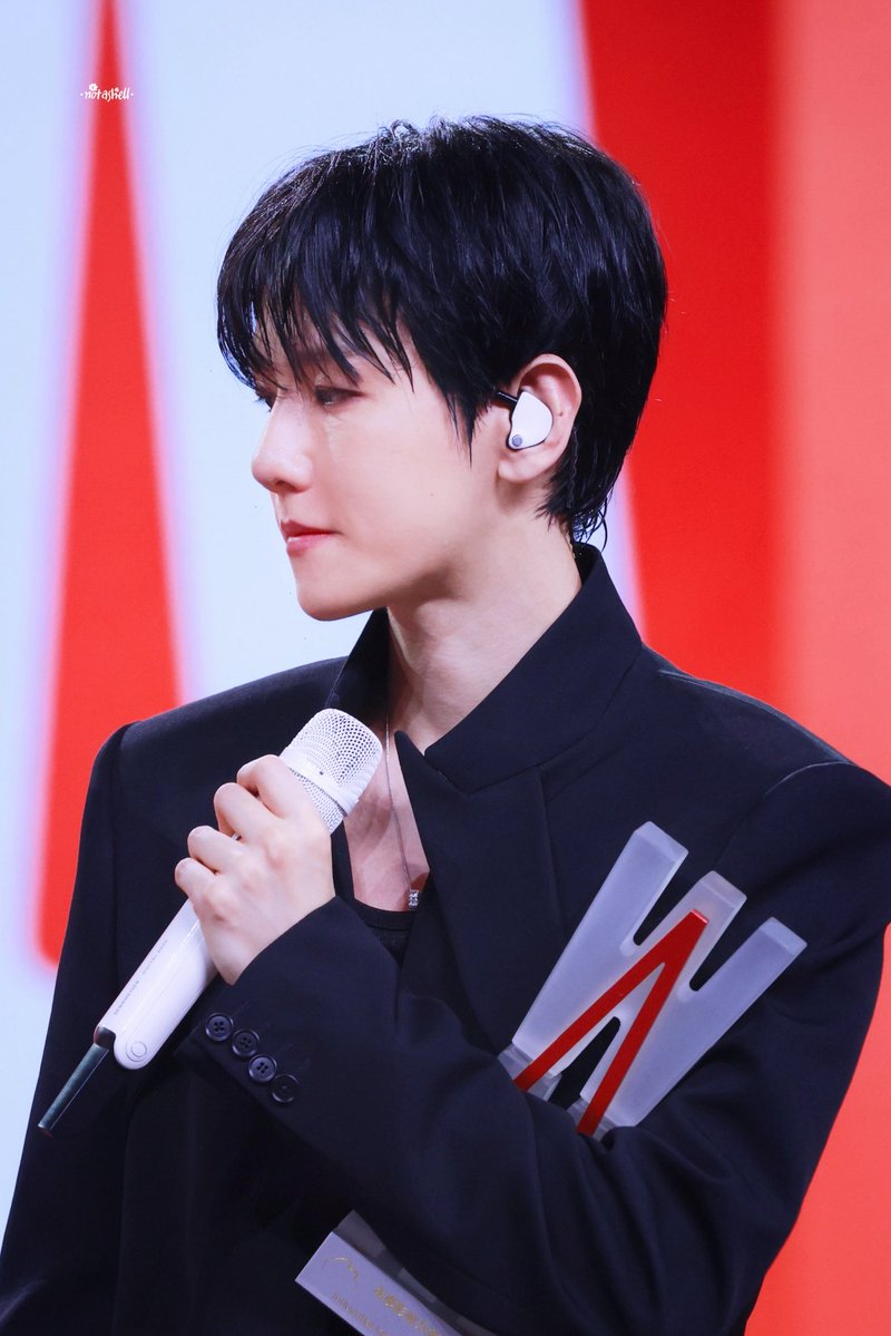 ·𝐧𝐨𝐭𝐚𝐬𝐡𝐞𝐥𝐥· tweet media