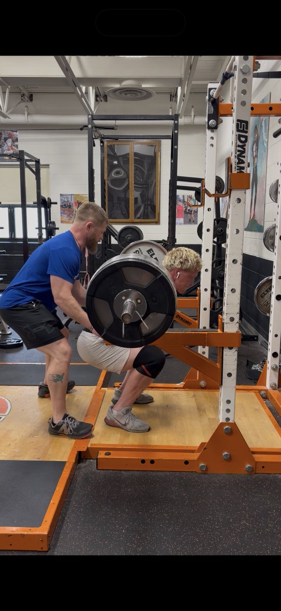 merricksauce08's tweet photo. 500lb squat
6’0 215lbs
@ReiverFootball @chriskolarevic @OrangeGridiron @BeatStrength https://t.co/HK6AwSMnHZ