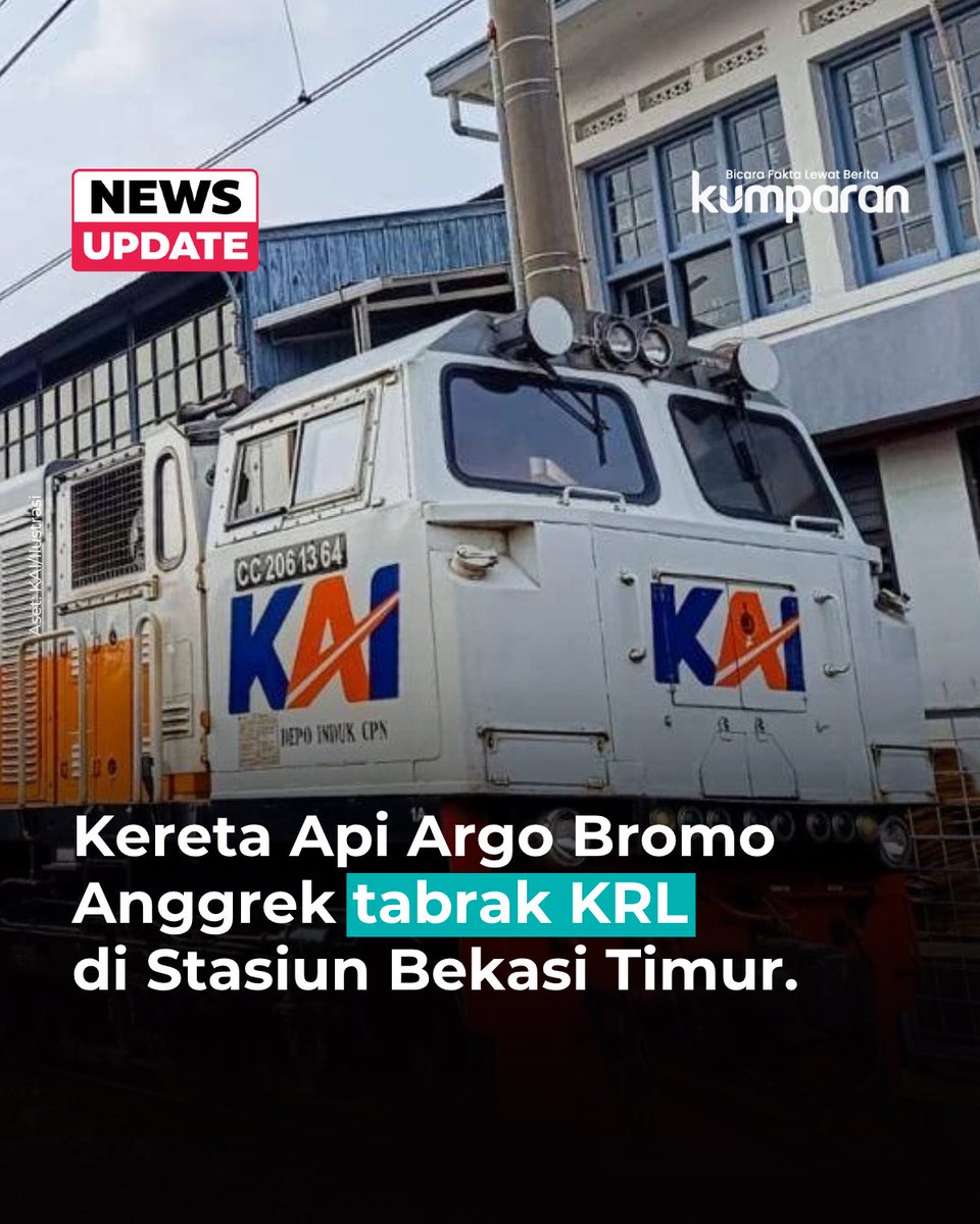 kumparan's tweet photo. Kereta Api Argo Bromo Anggrek terlibat kecelakaan dengan KRL Cikarang Line di Stasiun Bekasi Timur, Senin (27/4).

Informasi yang diterima kumparan, kecelakaan terjadi pukul 21.00 WIB. Dari video yang diterima, tampak KRL rusak parah dan ringsek keluar rel.

Salah satu petugas KRL membenarkan peristiwa tersebut. "Benar," kata petugas tersebut.

Hingga saat ini belum diketahui dampak kerusakan dan korbannya.

📸: Dok. KAI/Ilustrasi.

Baca selengkapnya dengan klik link di bio. Cari tahu berita update lainnya dengan download aplikasi kumparan di App Store atau Google Play. 

📝: newsupdate | update | news | oneliner | R169 | E164

#bicarafaktalewatberita #kumparan