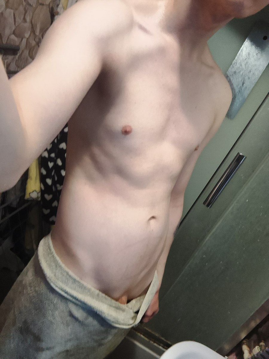 Daniel242847850's tweet photo. Pop it ๐ฅต
#airbellyinflation #belly_inflation #malebellyinflation #bloated #inflated #bloating #bellypumping https://t.co/uPt447NnJm