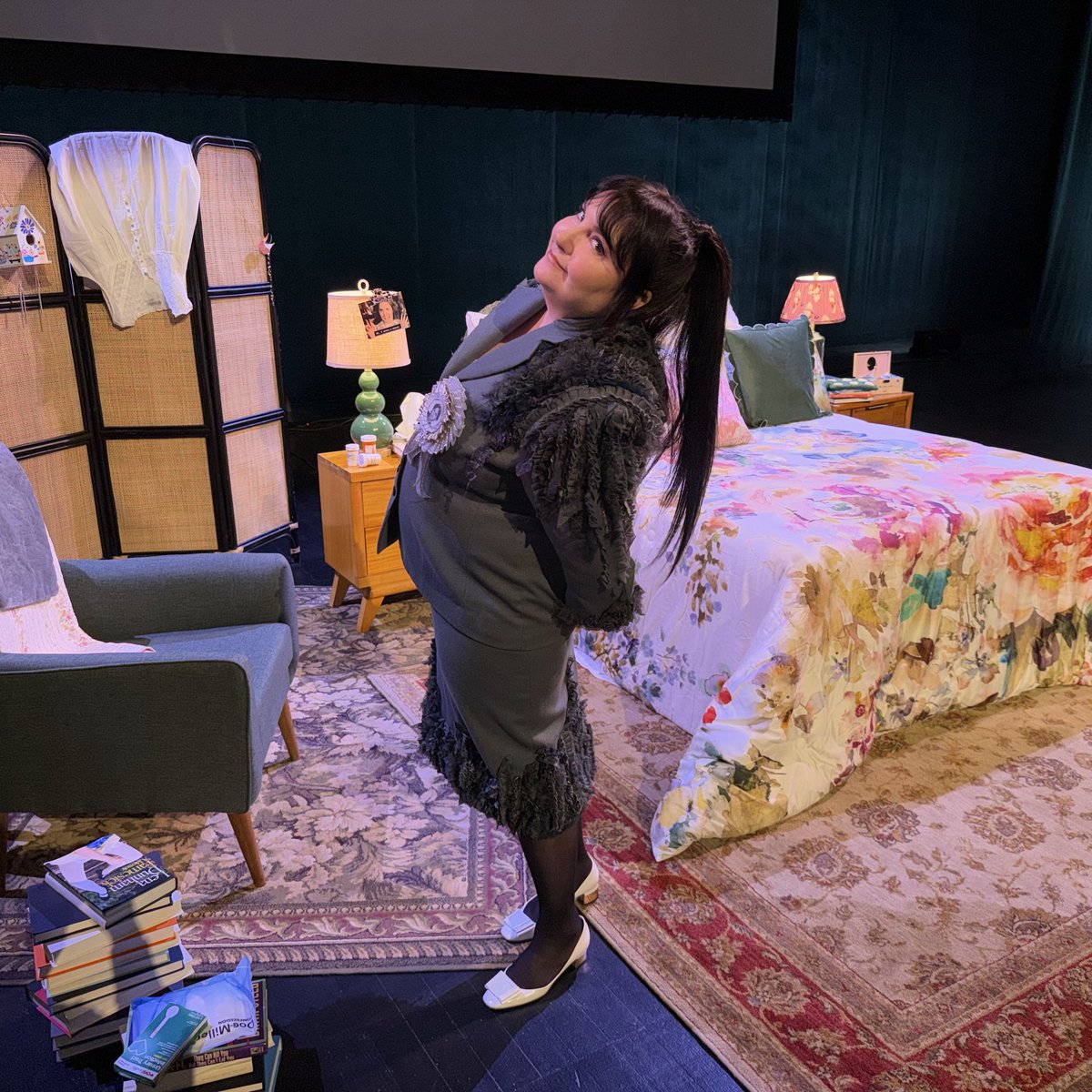 lfg Famesick is a #1 NYT bestseller!!!!! a complete honor to help roll this out + bring the live show to life with one of my all time heroes 🪢♾️ i love u lena!