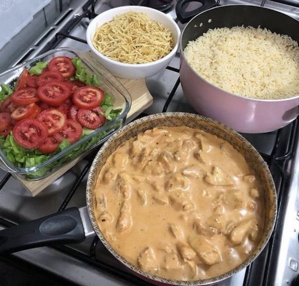 Trouxinha tweet media