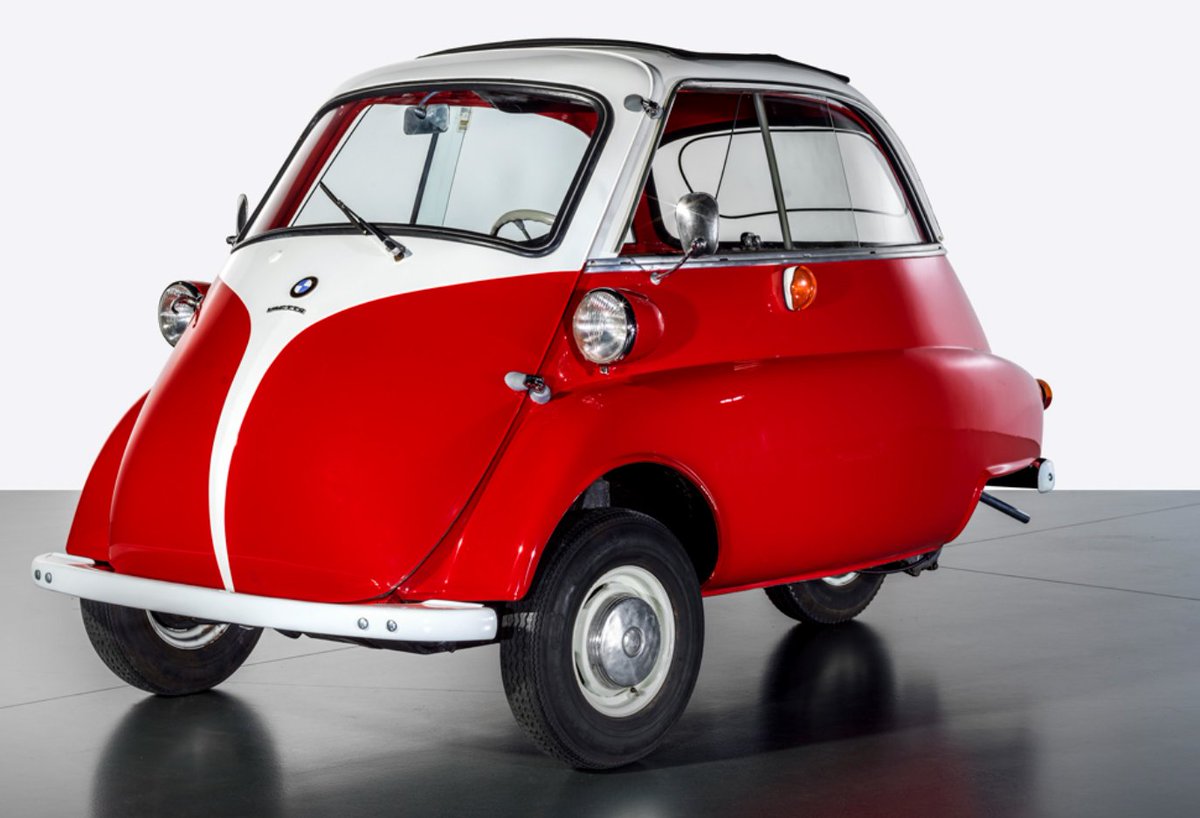 DrSlobbertooth tweet media