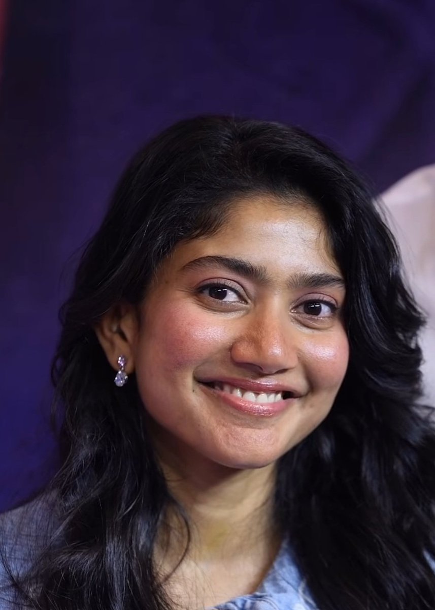 PallaviAlwayz's tweet image. Unmatched Aura ✨️🕊

@Sai_Pallavi92 | #SaiPallavi ❤️