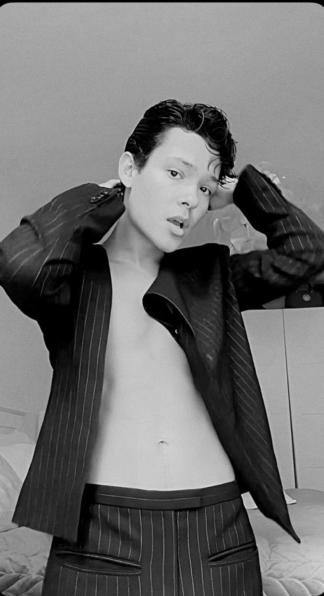luschx_021's tweet photo. he‘s so fine https://t.co/cCJWkKUspi