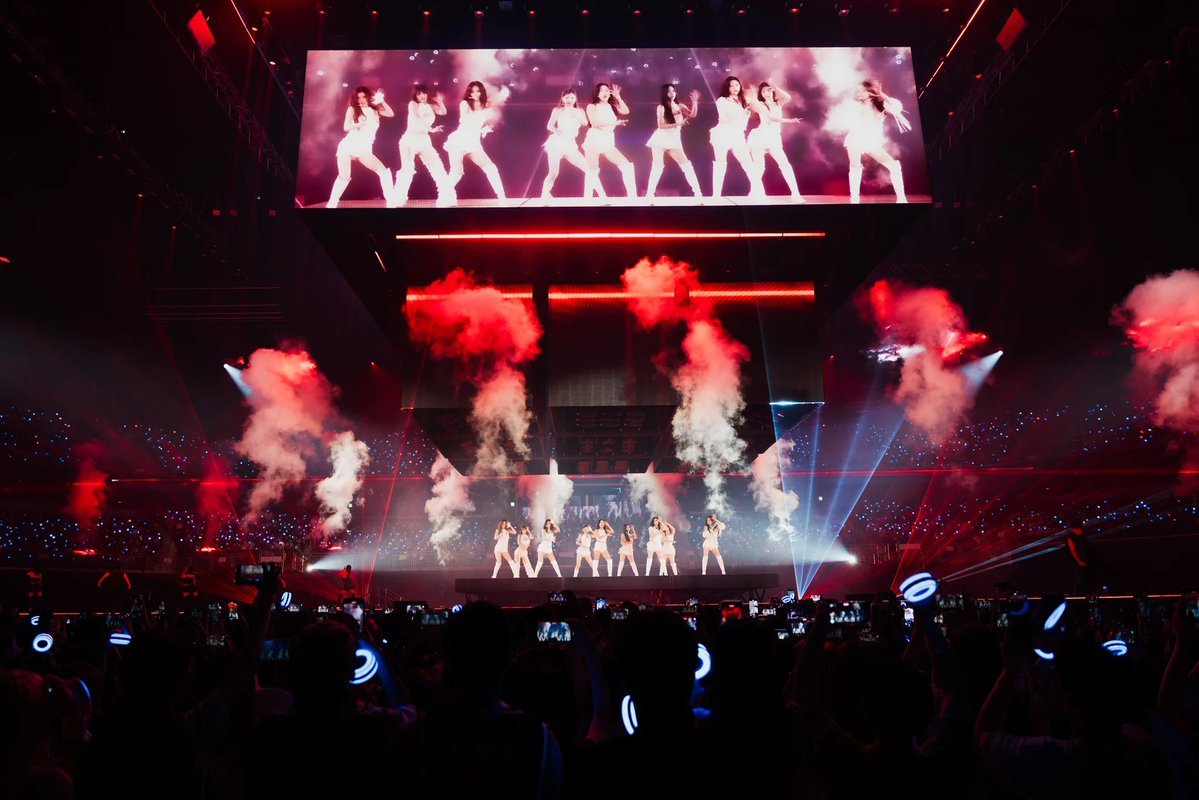 TWICE Charts tweet media