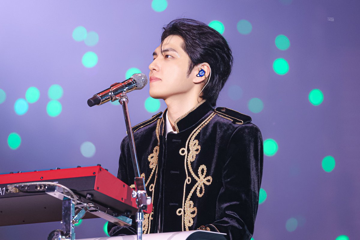 𝘾𝙤𝙯𝙮 𝙘𝙡𝙤𝙪𝙙. tweet media