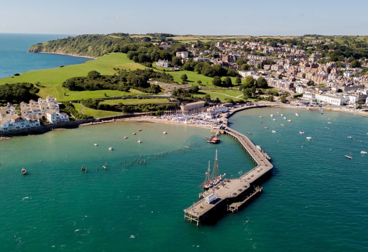 BritishHistorym's tweet image. Name your favourite British 'seaside' place to visit?

Mine is Swanage

#british #seaside