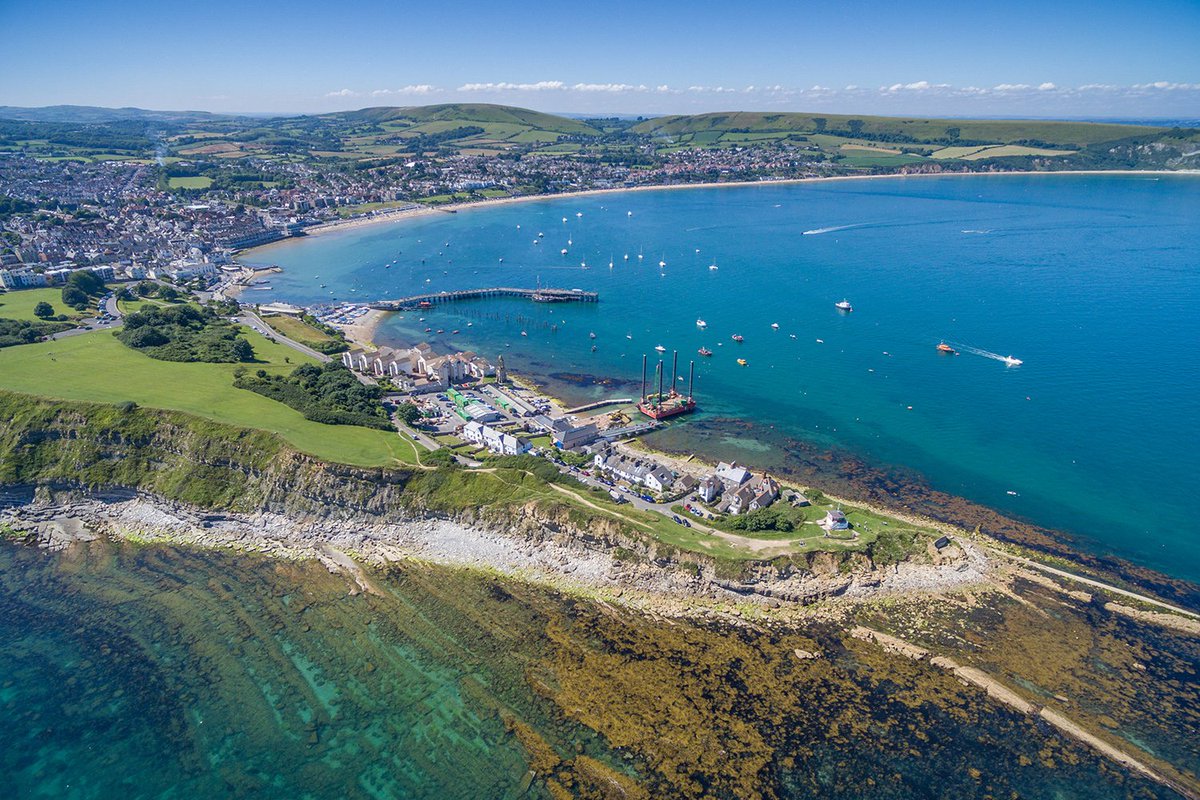 BritishHistorym's tweet image. Name your favourite British 'seaside' place to visit?

Mine is Swanage

#british #seaside