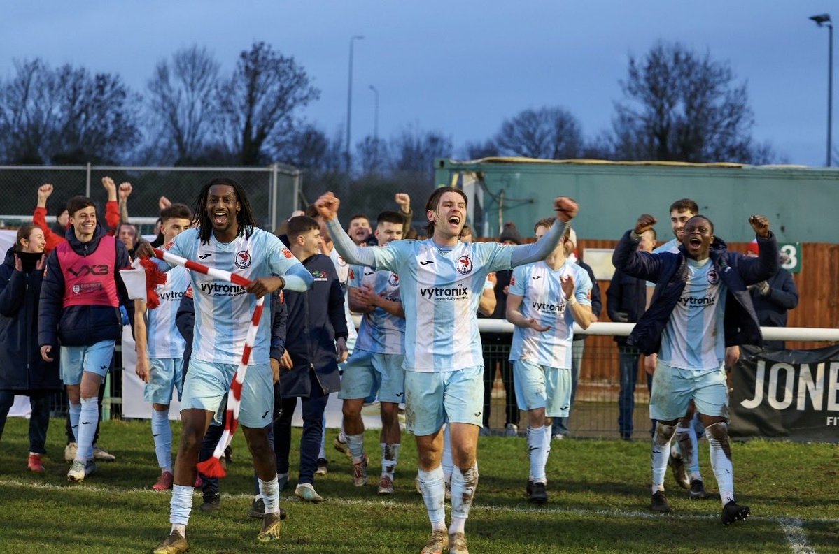 25/26 wrapped up!

What a top group❤️

Thankful for the staff and unreal support all season❤️🤍 <a href="/LeightonTownFC/">(C) Leighton Town FC</a>