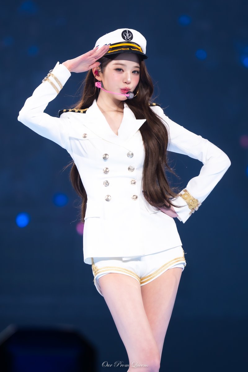 OurPromQueens's tweet photo. 260322   
#장원영 #JANGWONYOUNG #아이브 #IVE https://t.co/sCFvDIwnT1