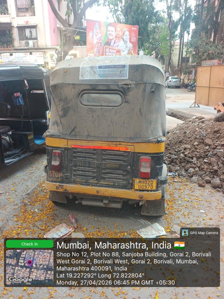 deepak_salunke4's tweet image. रिक्षा MH02 DU0970 ही ऑटो खूप दिवसांपासून रस्त्यावर सोडलेली असून मालकाचा पत्ता नाही; कृपया ती हटवून कायदेशीर कारवाई करावी.स्थळ: नवशक्ती मित्र मंडळ चौक, मुथू फायनान्स जवळ, Rd RSC 37, गोराई 2, बोरिवली प. @MTPHereToHelp @mybmc @MumbaiPolice #MumbaiTraffic #AbandonedVehicle