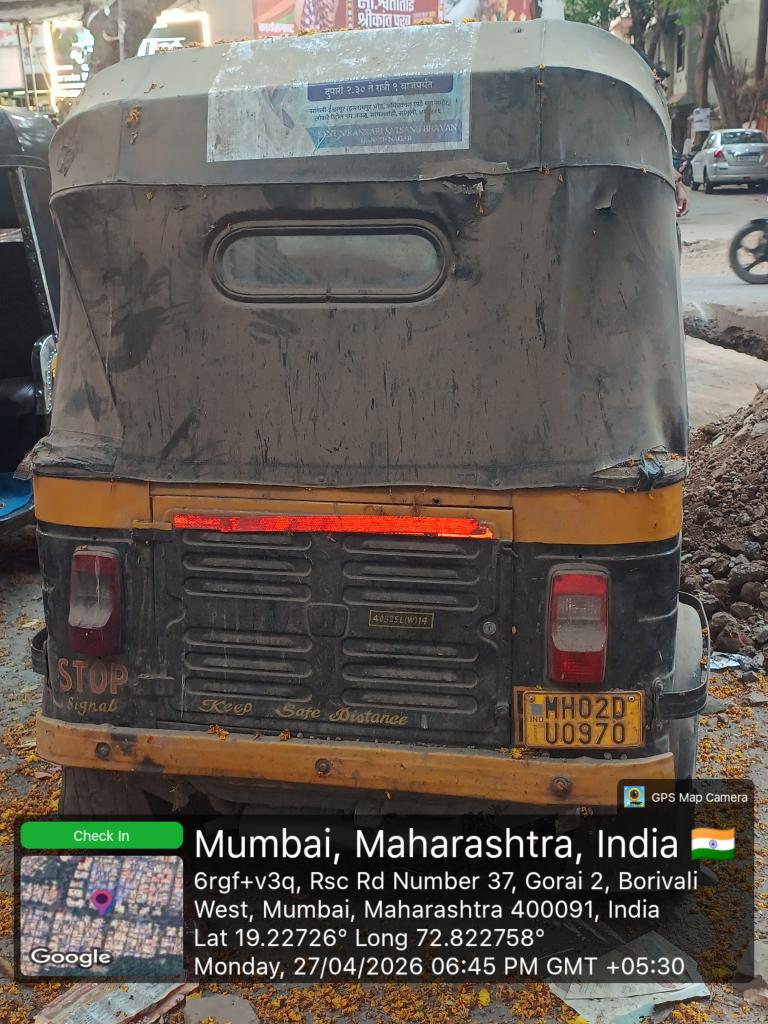 deepak_salunke4's tweet image. रिक्षा MH02 DU0970 ही ऑटो खूप दिवसांपासून रस्त्यावर सोडलेली असून मालकाचा पत्ता नाही; कृपया ती हटवून कायदेशीर कारवाई करावी.स्थळ: नवशक्ती मित्र मंडळ चौक, मुथू फायनान्स जवळ, Rd RSC 37, गोराई 2, बोरिवली प. @MTPHereToHelp @mybmc @MumbaiPolice #MumbaiTraffic #AbandonedVehicle