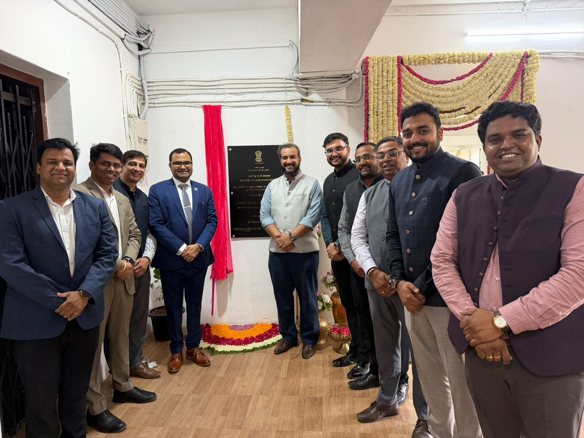 icsi_cs's tweet image. #CS Pawan G Chandak, President, the #ICSI, along with ICSI Pune Chapter Managing Committee Members attend the inauguration of New ROC Office, Pune, in the august presence of Shri Sanjay Shorey, DG, @MCA21India, &amp;amp; other MCA officials