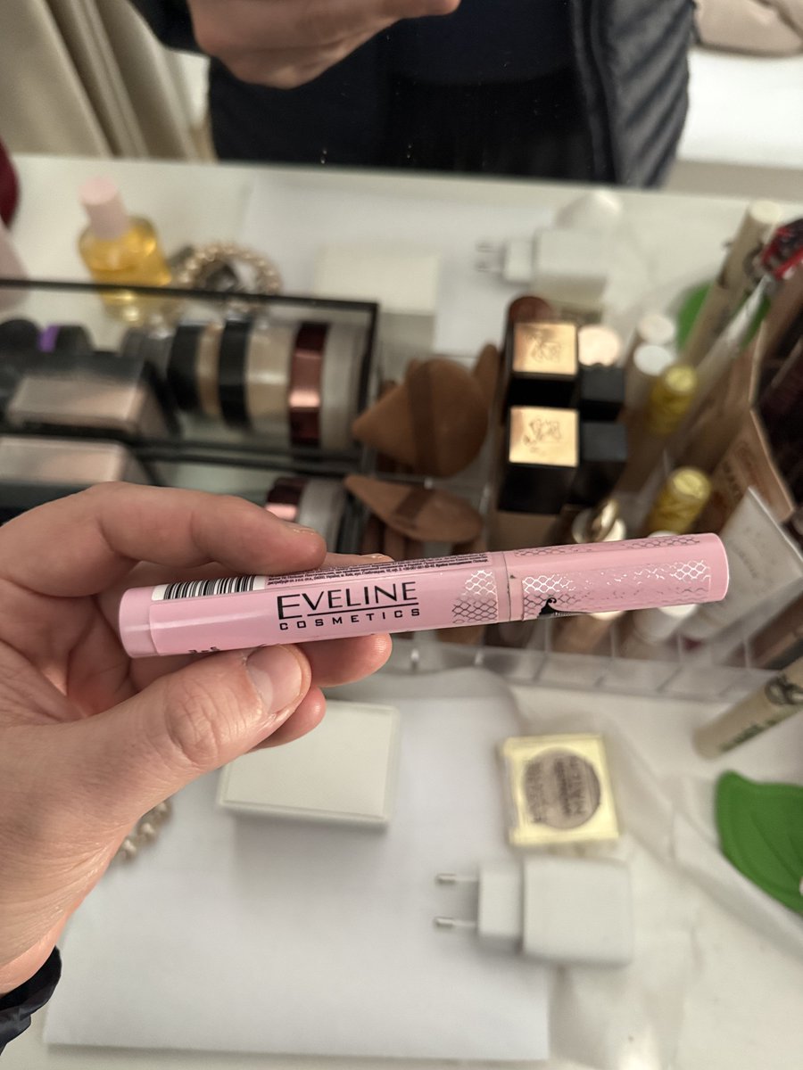 marek_2k22's tweet image. Tusze do rzęs od Ewelina Kosmetyczna to TOPKA. Polecam #Nohomo 

#łatwogang #cancerfighters