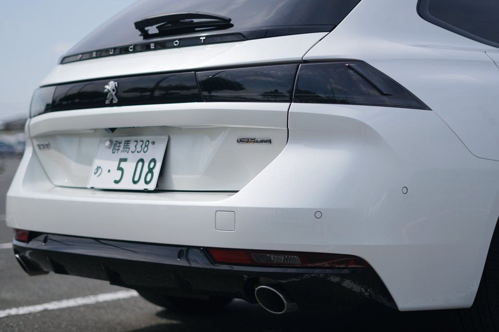 Create_Wagon's tweet photo. 昼もいいけど夜の妖艶な感じもいいですよね🦁

#508SW
#Peugeot https://t.co/PVM1bfJySw