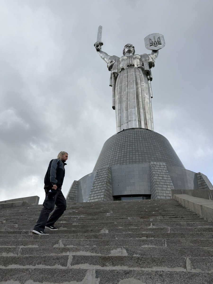 Nadya Tolokonnikova tweet media