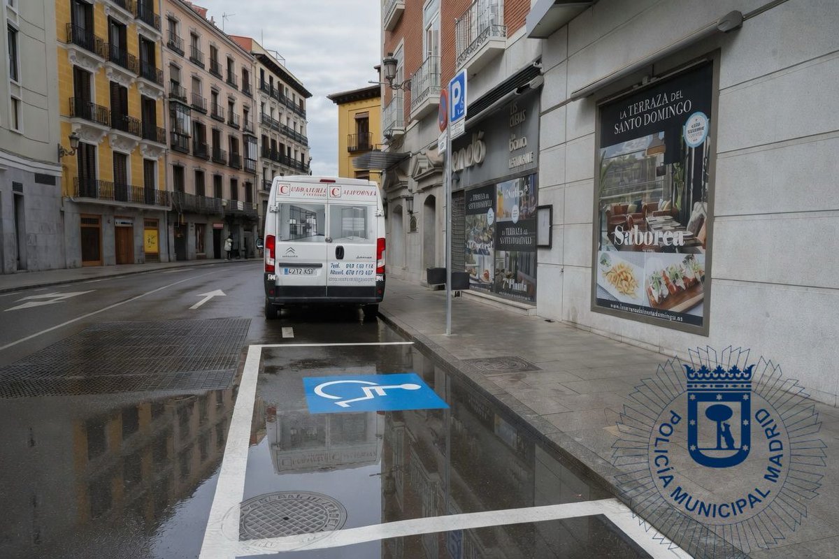 ♿️Respetar las plazas PMR es un gesto sencillo que marca una gran diferencia.

Evitar ocuparlas, aunque sea "solo un minuto", ayuda a que quienes realmente las necesitan puedan utilizarlas con normalidad.

Respeta, conciencia y facilita la movilidad de todos.🚗💙

#PMM