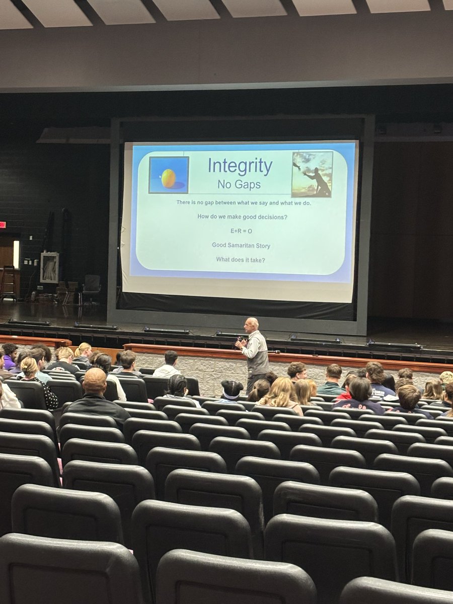 KLAASports's tweet photo. Great morning at the KLAA Leadership Summit. Close to 200 student-athletes for the schools of the KLAA participated!! https://t.co/dTSj9sBqxi