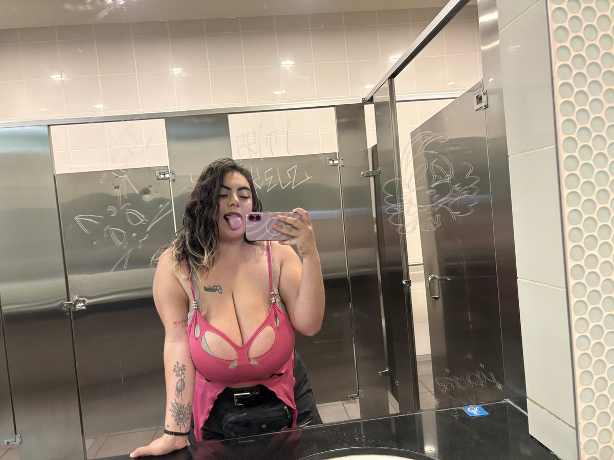 Millz 😚 tweet media