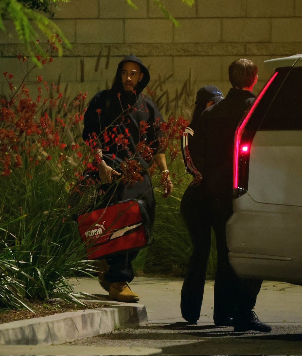 detikative tweet media