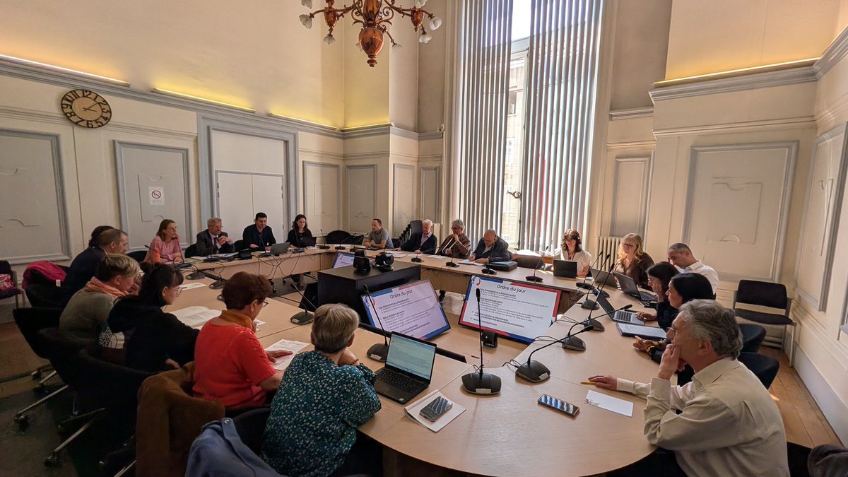Image de Préfète de la Loire - Sous la présidence de Dominique Schuffenecker, secrétaire général de la Préfecture de la Loire, les 