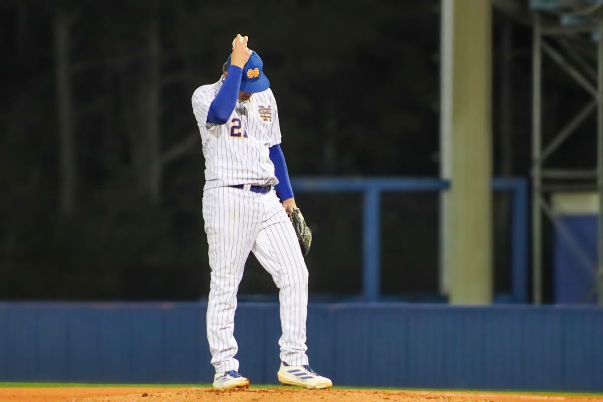 wyattlee0427's tweet photo. Junior season didn’t end the way we wanted but it was a blast!

36 IP (30 IP in district)
3.89 ERA (3.5 ERA in district)
3-3 W-L (2-2 in district)
14 APP w/ 7 GS (9 APP and 6 GS in district) w/ 1 SO
1 SV 
30 Hits (.217 BAA &amp; .235 w/ RISP)
20 ER
16 BB 4 HBP
22 K
4 XBH 0 HR
50% GB https://t.co/GH0avhopQs