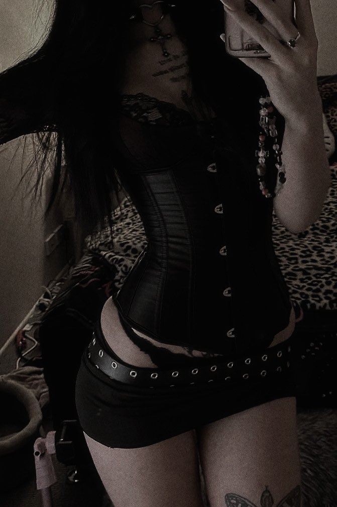 𝗌𝗎𝗓𝗎𝗆𝗂 ᥫ᭡ tweet media