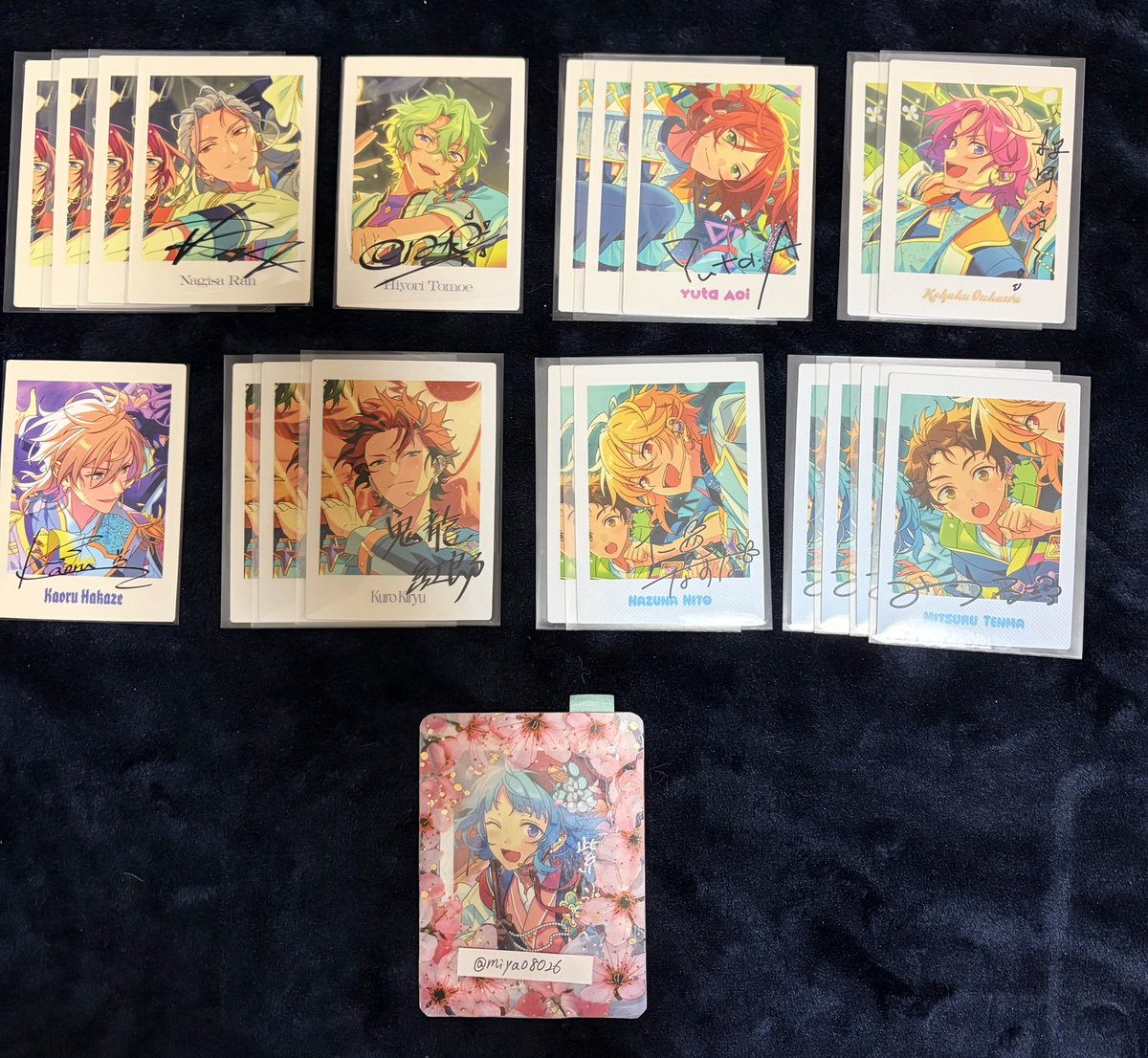 miya08026's tweet photo. 【交換/譲渡】あんスタ 周年 10th ぱしゃっつ

譲：画像参照

求：宗>みか>>創>128円/枚(＋送料)

＊郵送のみ
＊譲渡の場合、纏めての方優先

気軽にお声がけください https://t.co/zWQATQkSDS