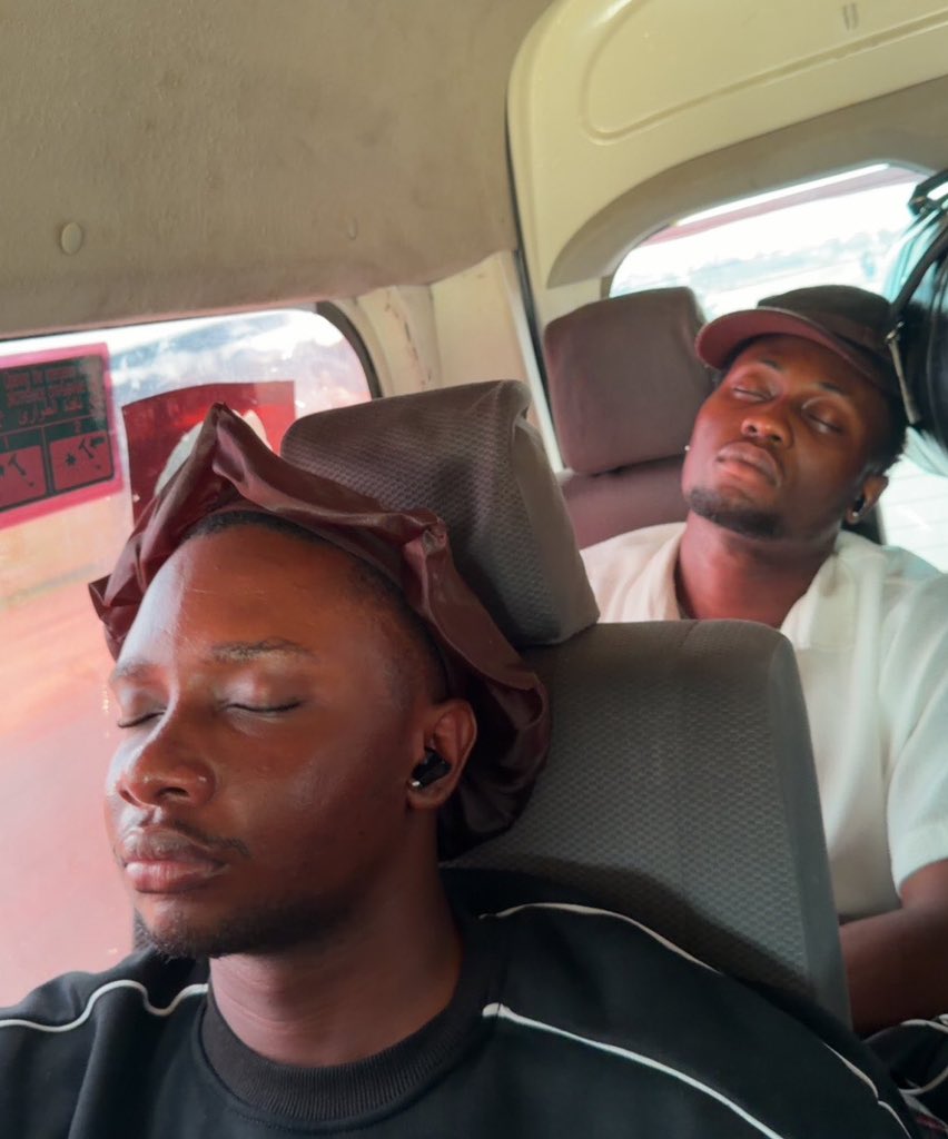 Wayne🩵 tweet media